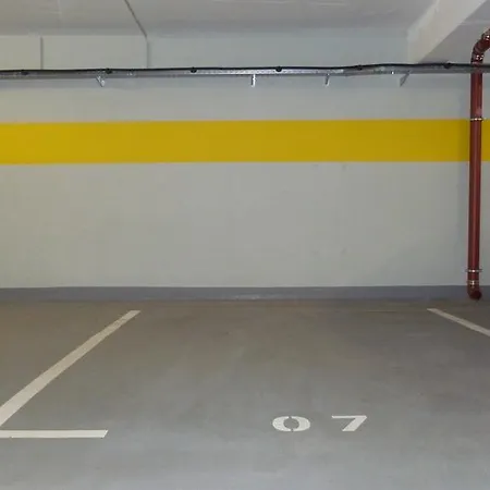 Am Zwinger 2 * Dresden